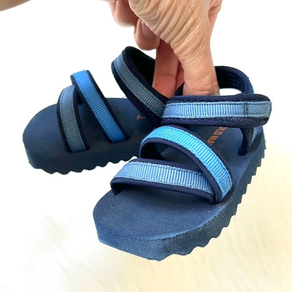 (❄️3/$24) Blue Baby Boy Sandals - Picture 6 of 7